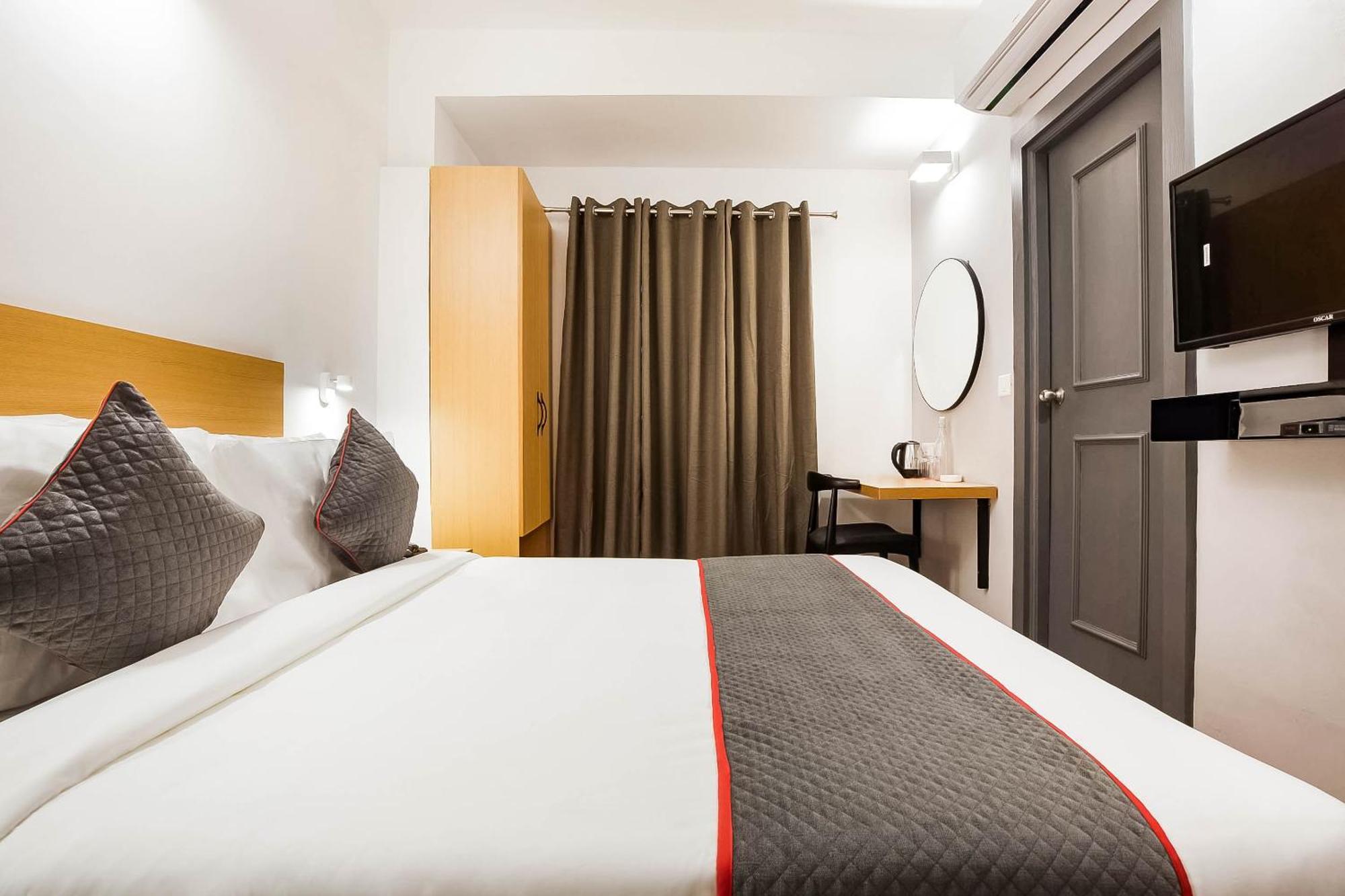Super Townhouse Lords Inn Regency Mānglia Zewnętrze zdjęcie