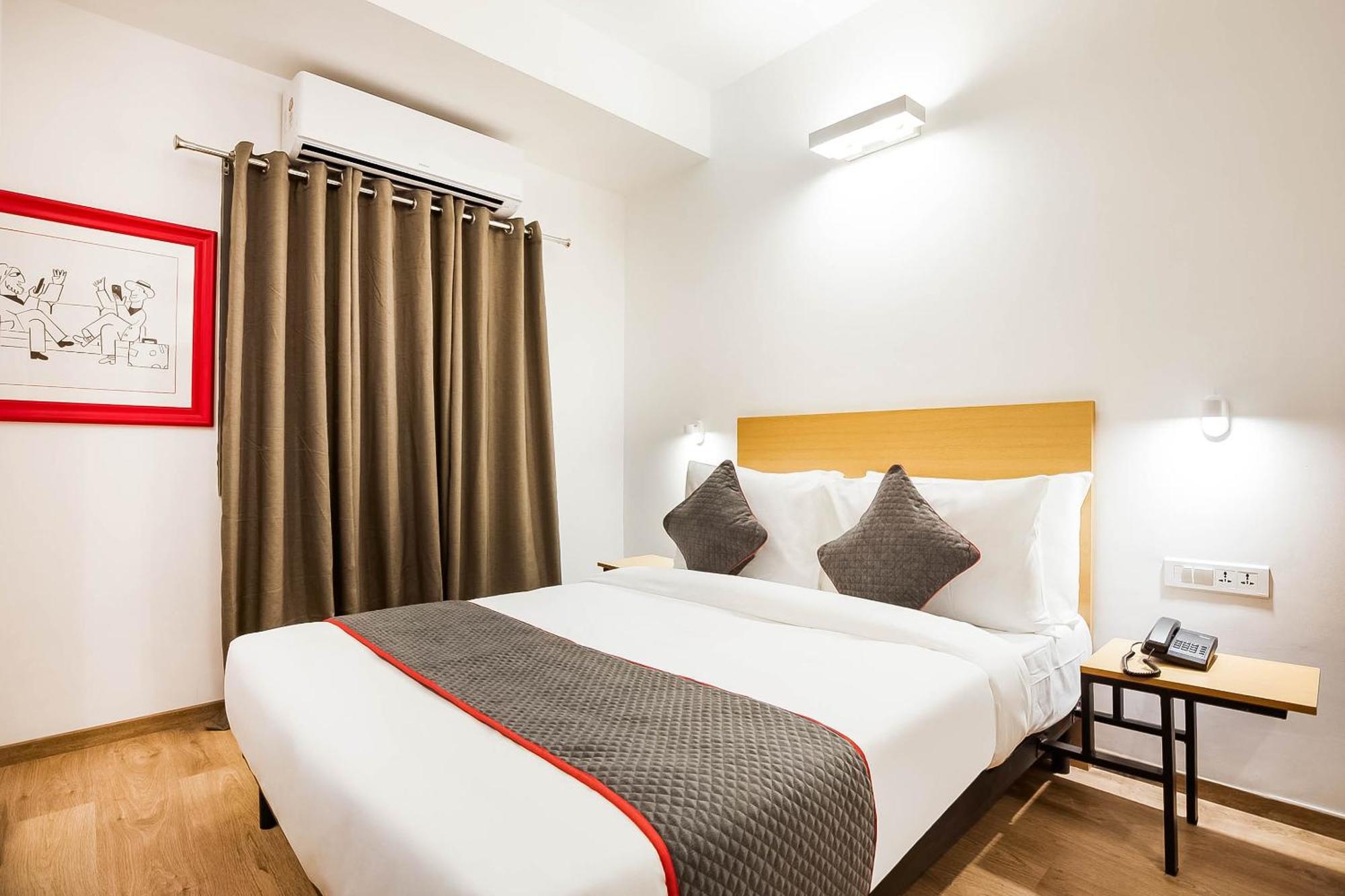 Super Townhouse Lords Inn Regency Mānglia Zewnętrze zdjęcie