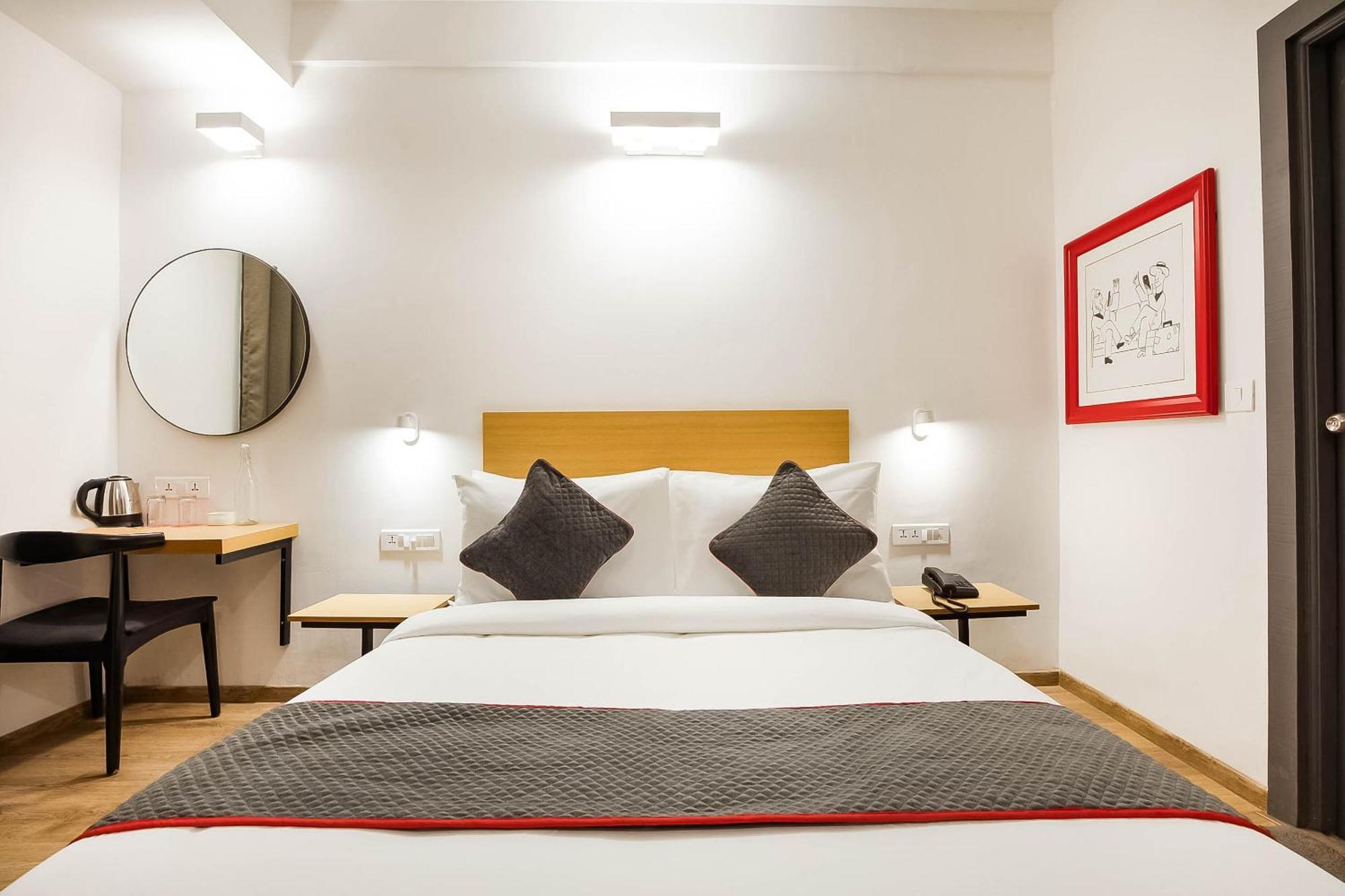 Super Townhouse Lords Inn Regency Mānglia Zewnętrze zdjęcie